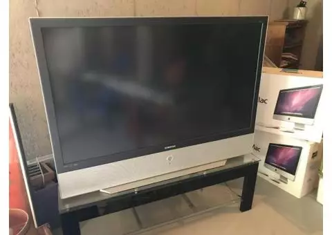 Samsung 60" TV